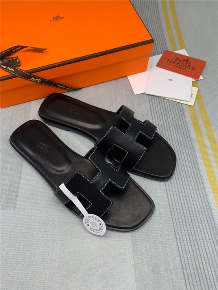 herme* sandal h23