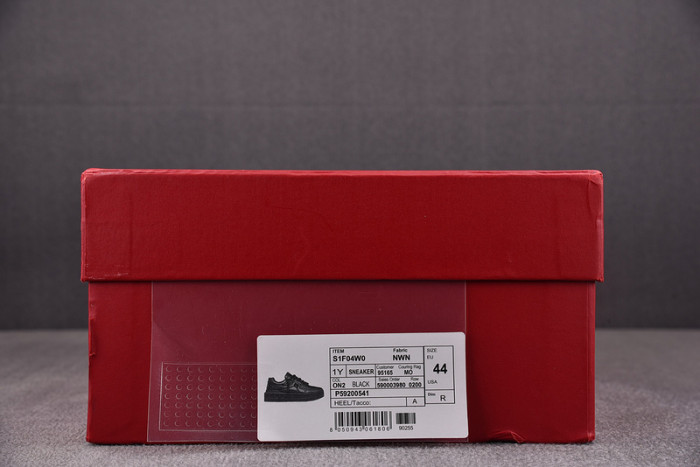 v*lentino garavani one stud sneakers m237035