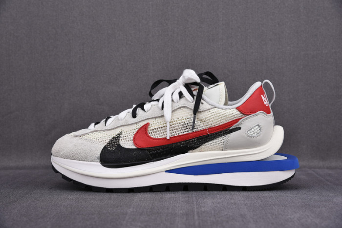 nike vaporwaffle sacai sport fuchsia game royal cv1363-100