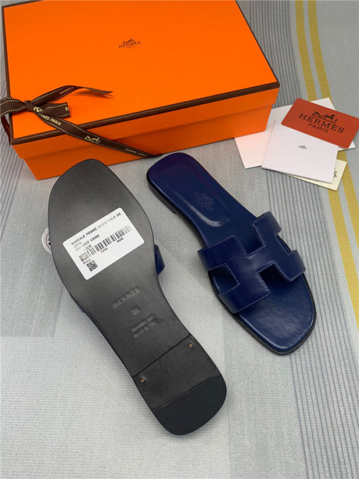 herme* sandal h25
