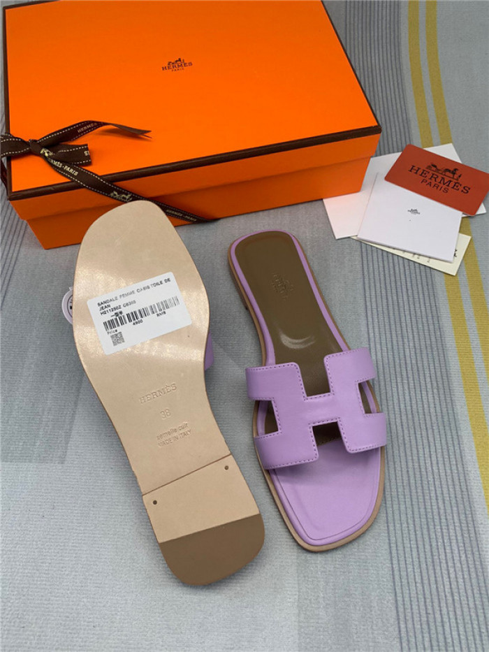 herme* sandal h32