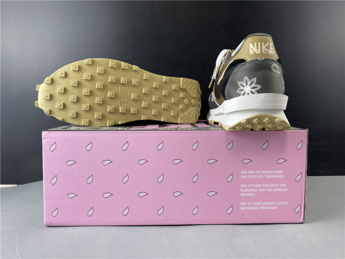 travis scott x sacai x nike ldv waffle daybreak" bv5053-001