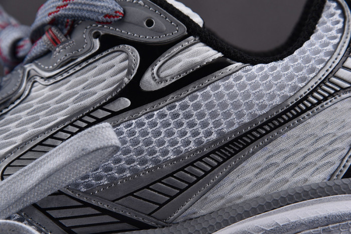 Ba*len*cia*ga phantom sneaker w1rb52802