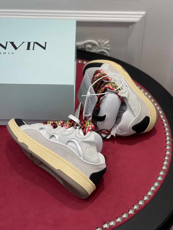 lavin sneaker1