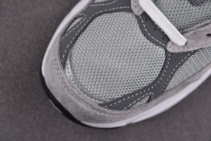 new balance 990v3 miusa version 3 grey m990vs3