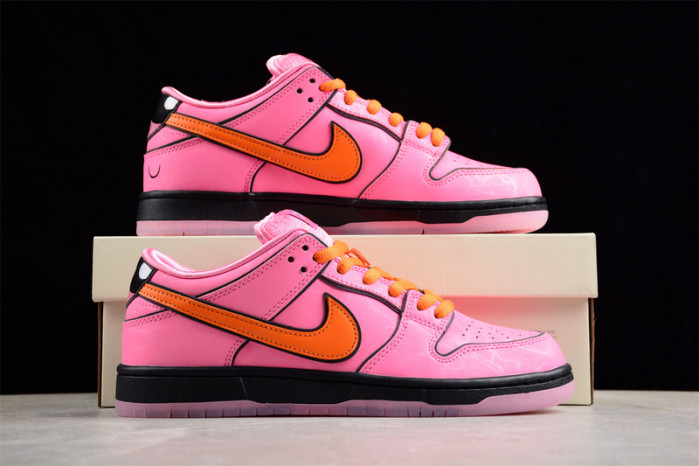 the powerpuff girls nike sb dunk low blossom fd2631-600