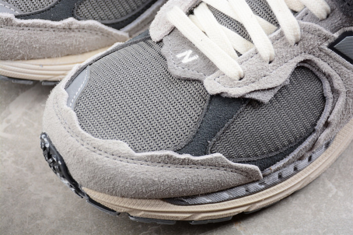 new balance 2002r protection pack rain cloud m2002rda