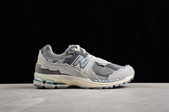 new balance 2002r protection pack rain cloud m2002rda