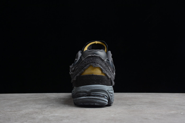 new balance 2002r protection pack phantom m2002rdb