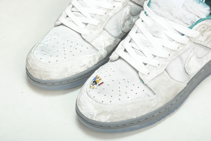 nike dunk low ice do2326-001