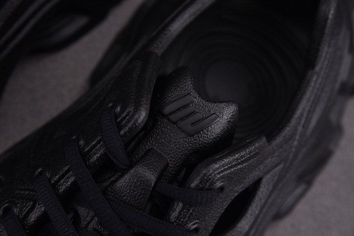 balenciag* hd lace-up sneaker w3ces1000