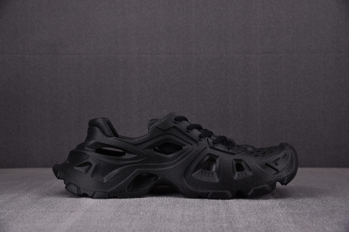 balenciag* hd lace-up sneaker w3ces1000