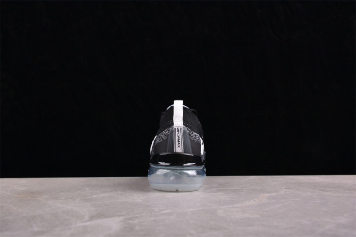 nike air vapormax 2023 flyknit black blue tint dv1678-010