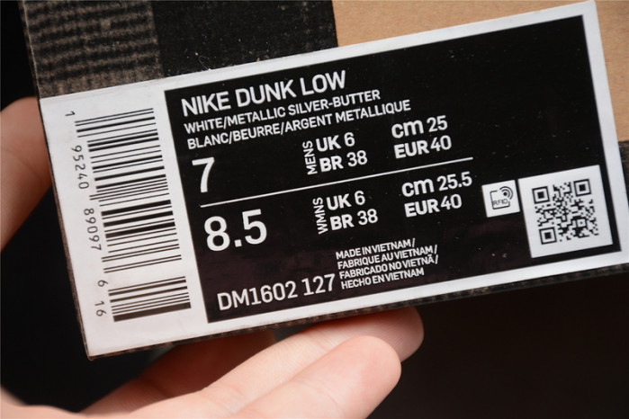 ofw x dunk low “01 of 50” dm1602-127