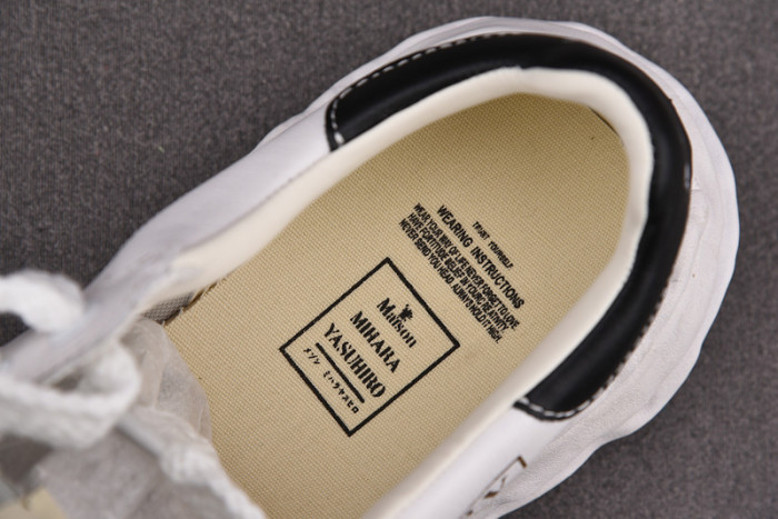 mihara yasuhiro a06fw702