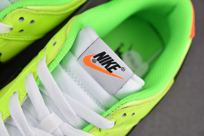 nike dunk low glow in the dark fj4610-702