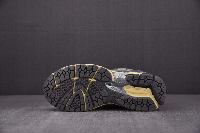 new balance 1906r thisisneverthat 