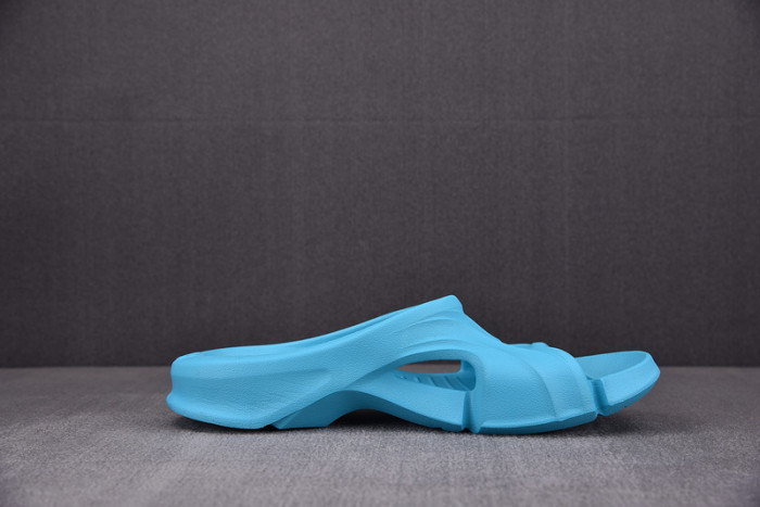 balenciag* sandal 15