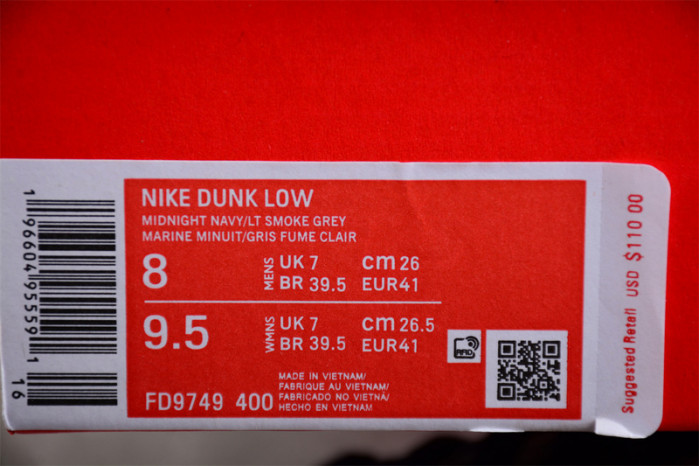 nike dunk low summit white midnight navy fd9749-400